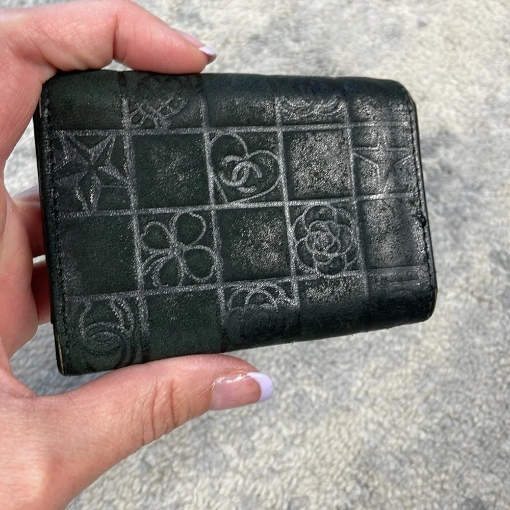 Chanel Precious Symbols Quilted Chocolate Bar Key Holder Case Black 6 Key
